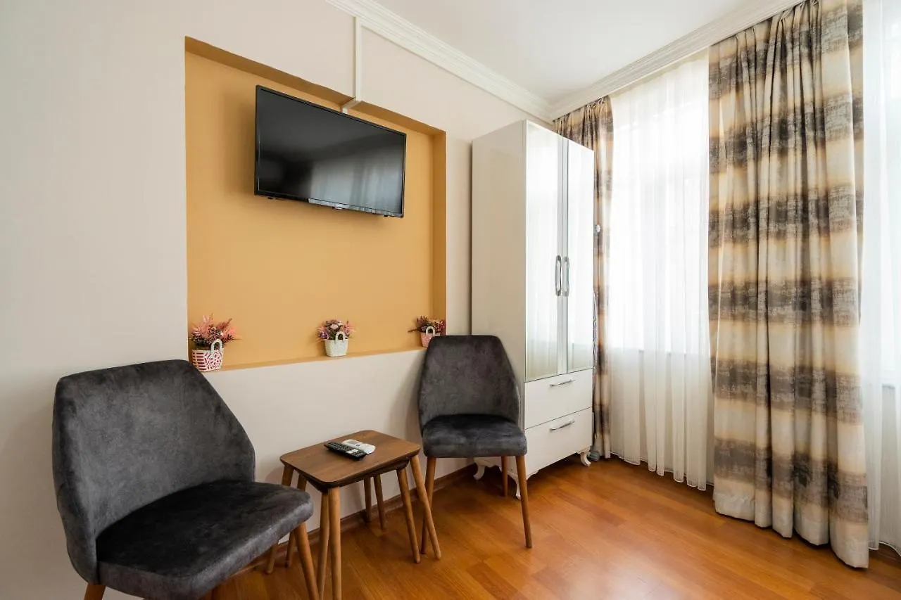 Blue Mosq- Three Storey Detached Villa Istanbul