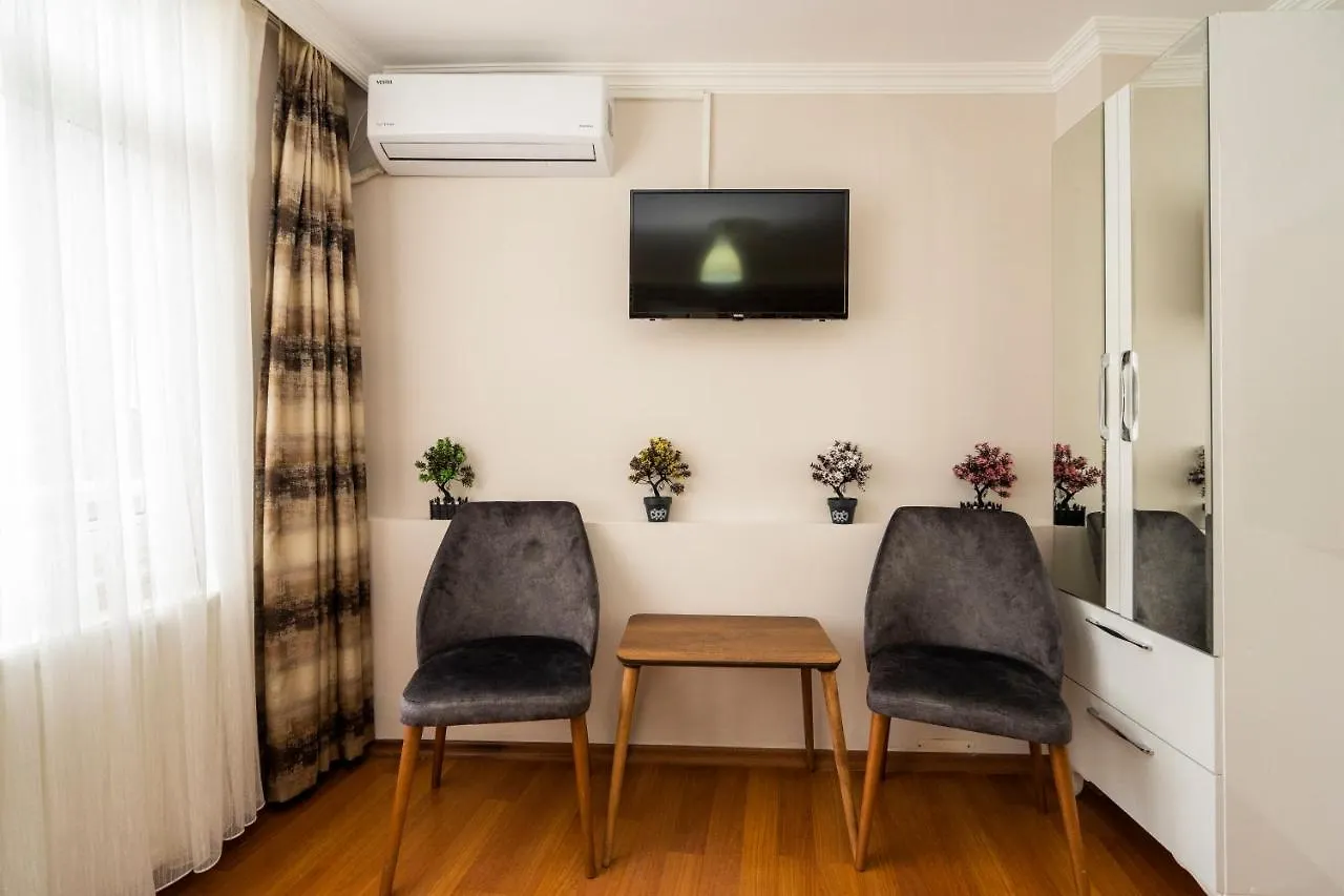 Blue Mosq- Three Storey Detached Villa Istanbul