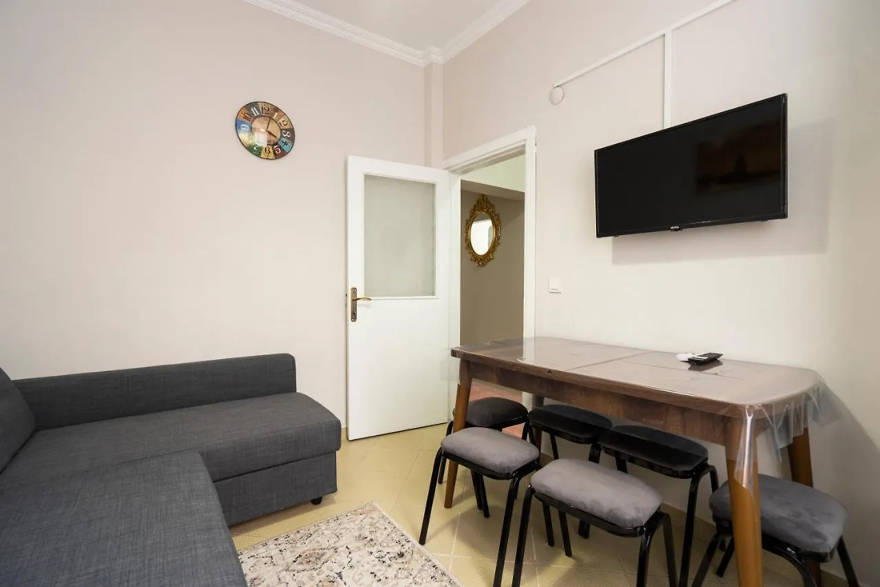 Blue Mosq- Three Storey Detached Villa Istanbul