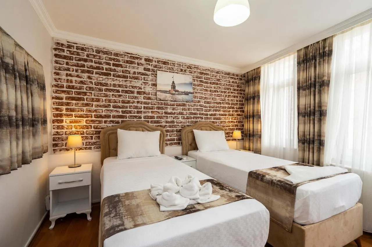 Blue Mosq- Three Storey Detached Villa Istanbul
